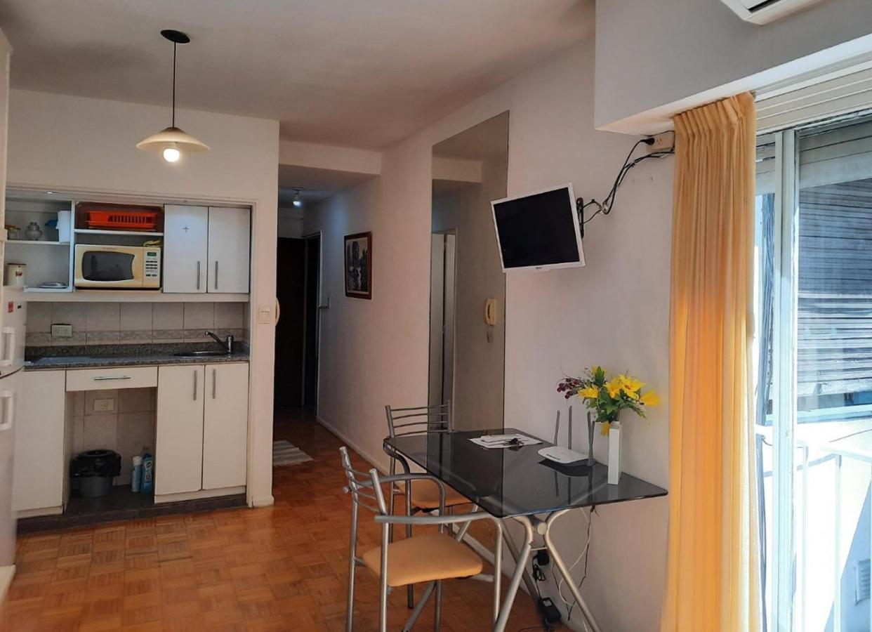 Departamento En El Centro De La Ciudad. Para 2 Personas Buenos Aires Esterno foto